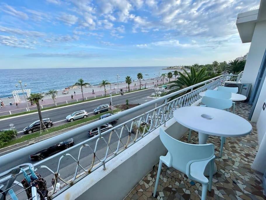 Beach Front, Superbe Appartement Pour 4 Personnes Nice Exterior foto