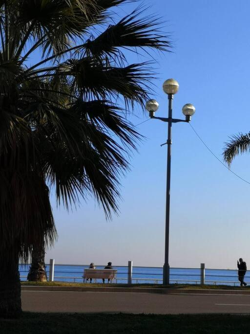 Beach Front, Superbe Appartement Pour 4 Personnes Nice Exterior foto