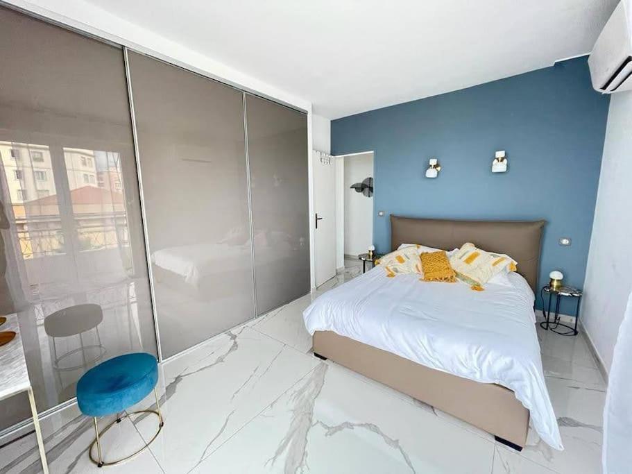 Beach Front, Superbe Appartement Pour 4 Personnes Nice Exterior foto