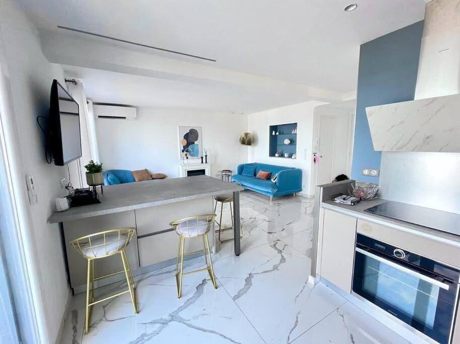 Beach Front, Superbe Appartement Pour 4 Personnes Nice Exterior foto