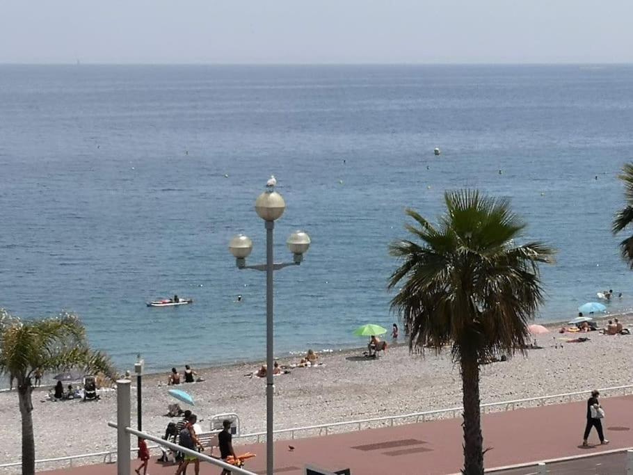 Beach Front, Superbe Appartement Pour 4 Personnes Nice Exterior foto