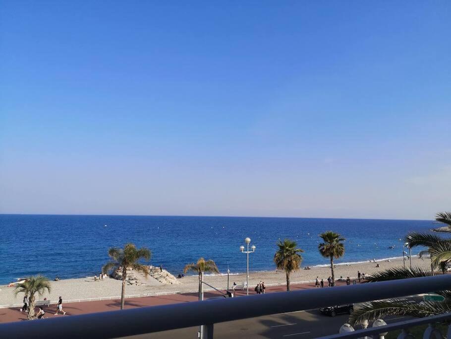 Beach Front, Superbe Appartement Pour 4 Personnes Nice Exterior foto