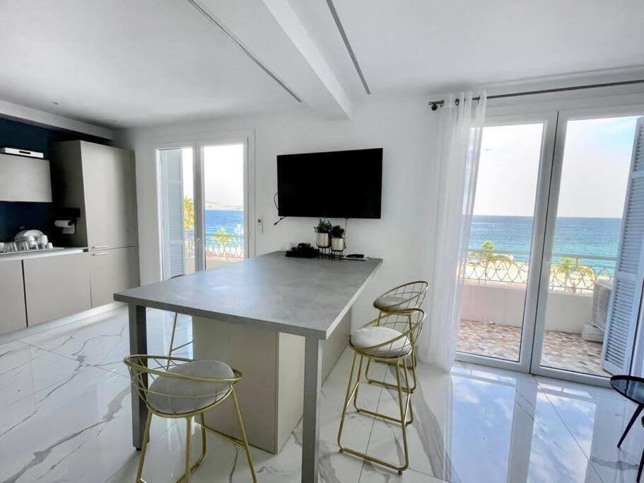 Beach Front, Superbe Appartement Pour 4 Personnes Nice Exterior foto