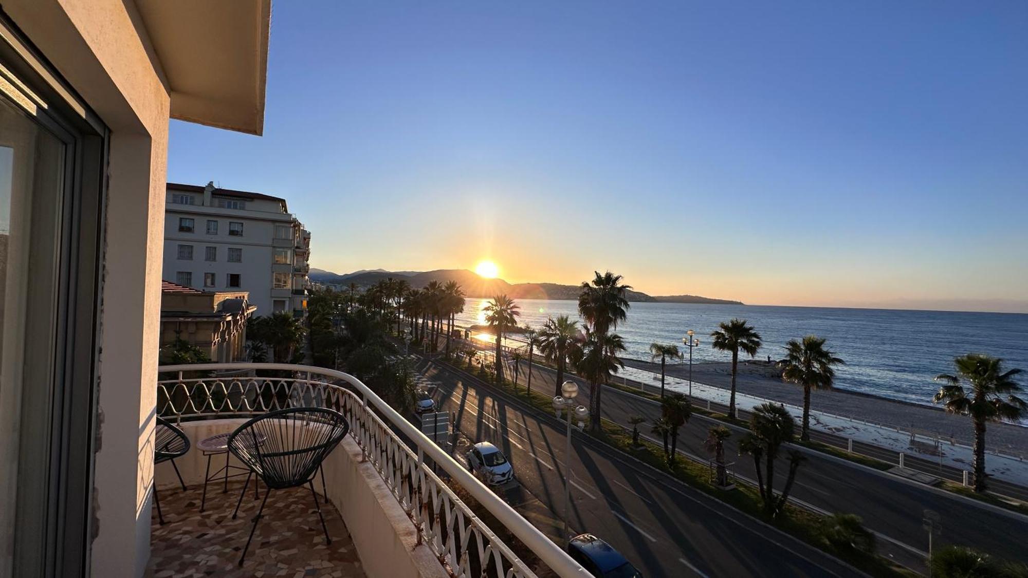 Beach Front, Superbe Appartement Pour 4 Personnes Nice Exterior foto