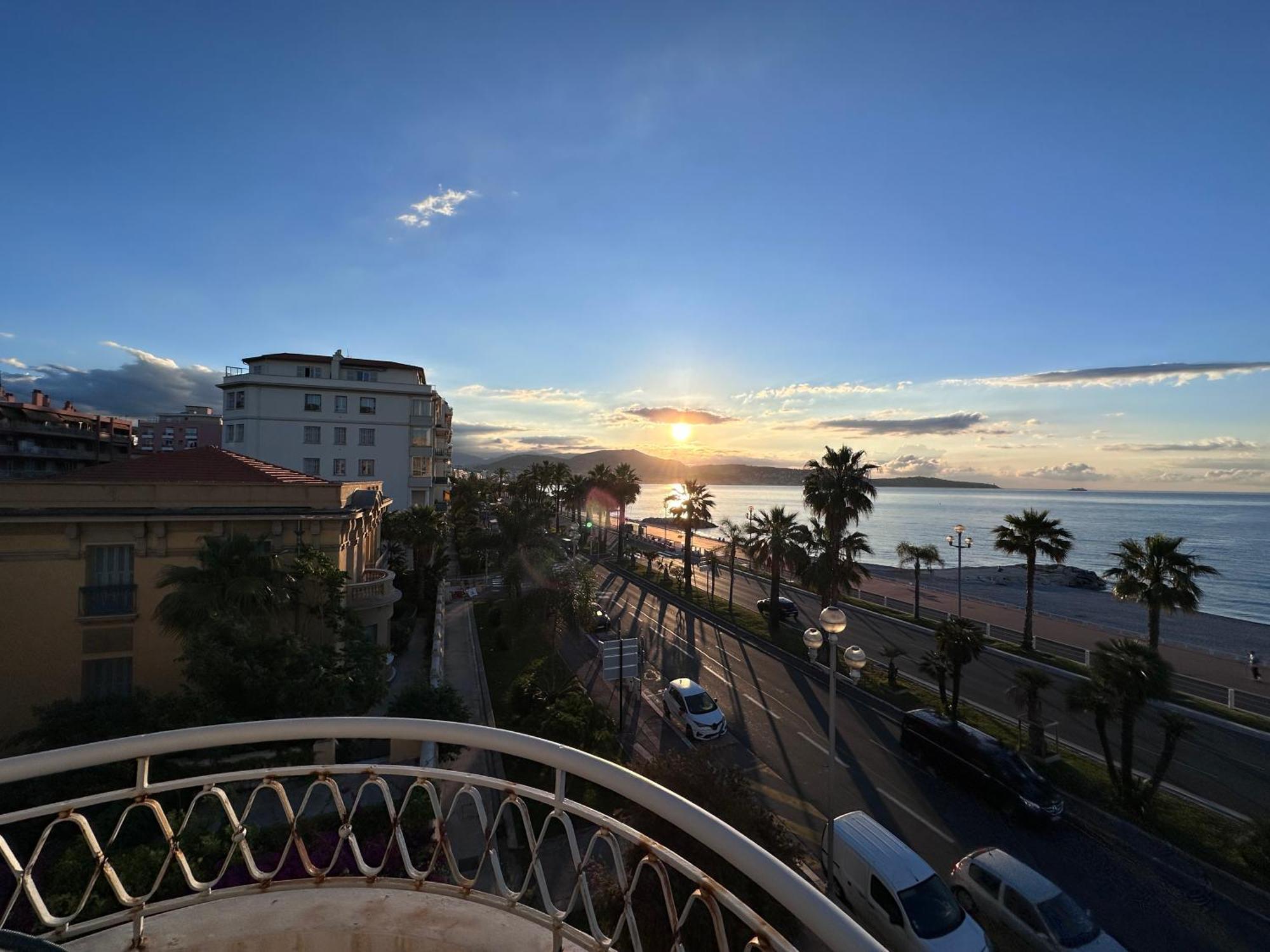 Beach Front, Superbe Appartement Pour 4 Personnes Nice Exterior foto