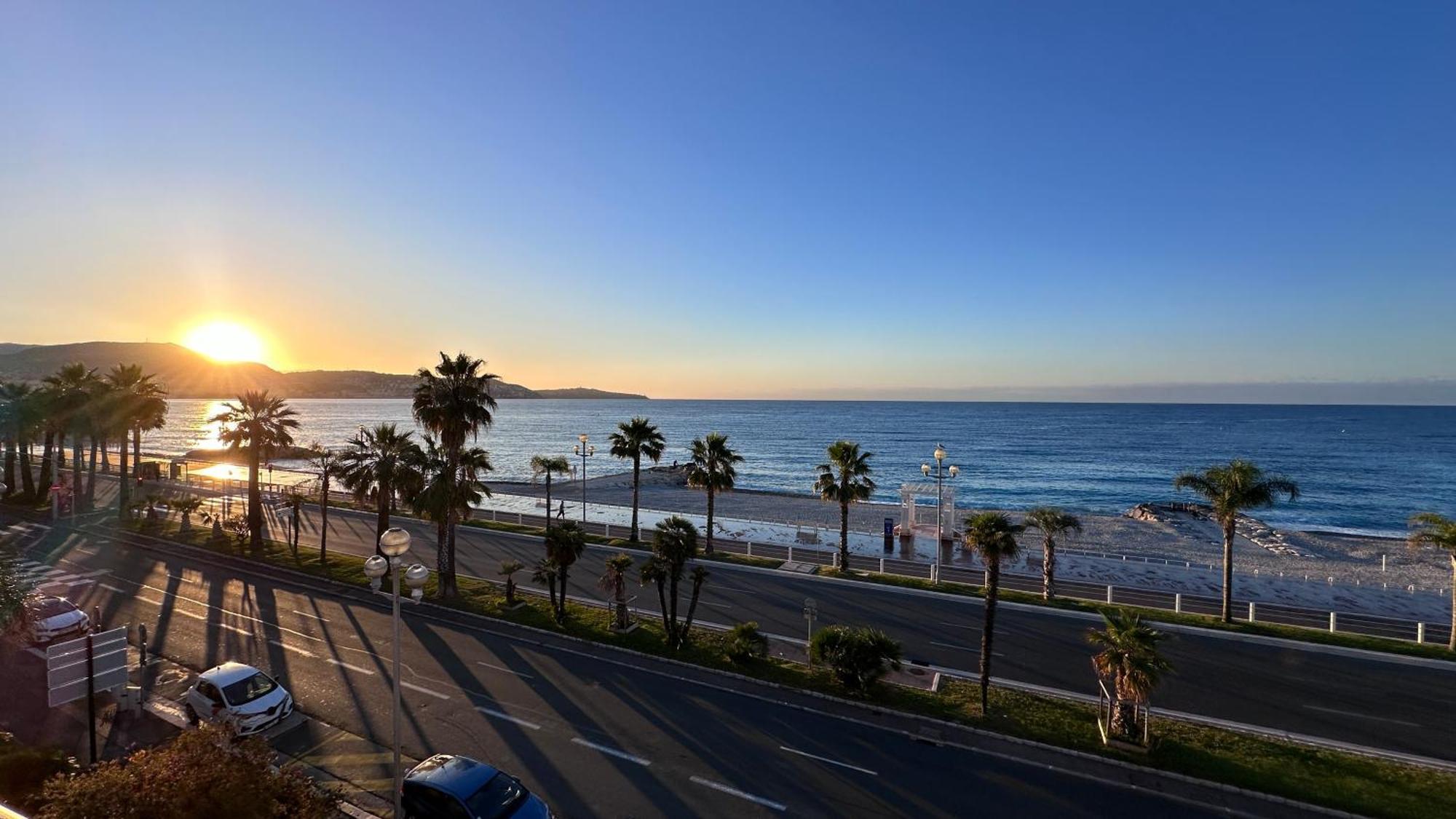 Beach Front, Superbe Appartement Pour 4 Personnes Nice Exterior foto
